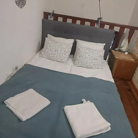 Dembinszky 16 * Budapest